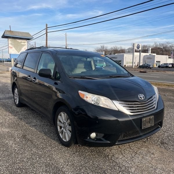 2017 Toyota Sienna XLE Premium