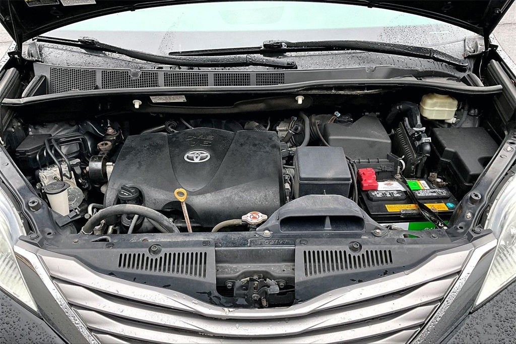 2017 Toyota Sienna XLE Premium 7 Passenger