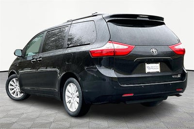 2017 Toyota Sienna XLE Premium 7 Passenger