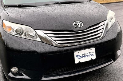 2017 Toyota Sienna XLE Premium 7 Passenger