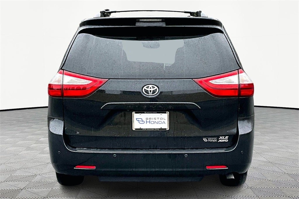 2017 Toyota Sienna XLE Premium 7 Passenger