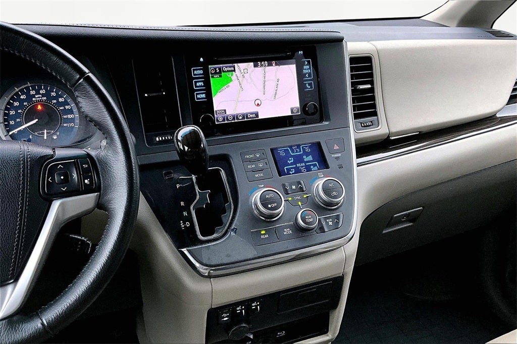 2017 Toyota Sienna XLE Premium 7 Passenger