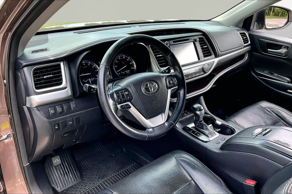 2017 Toyota Highlander Limited