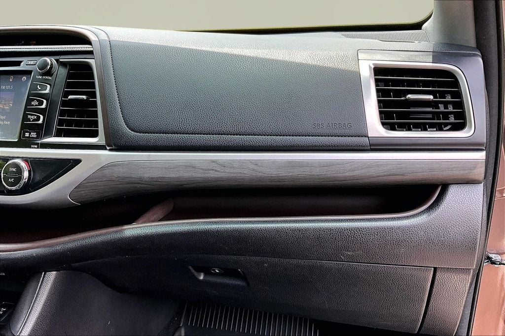 2017 Toyota Highlander Limited