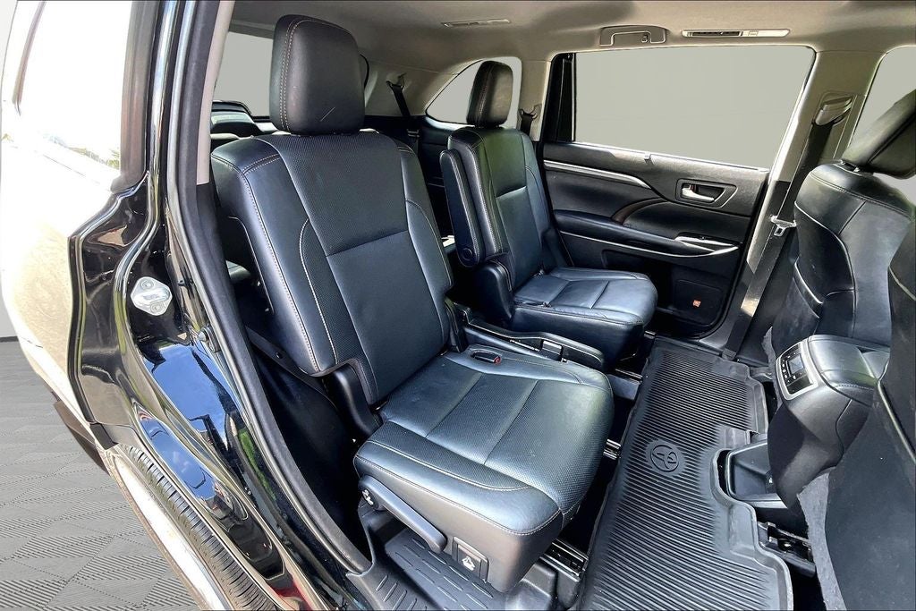 2017 Toyota Highlander Limited