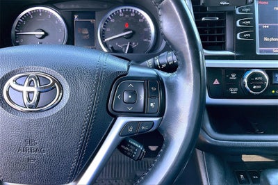 2019 Toyota Highlander SE