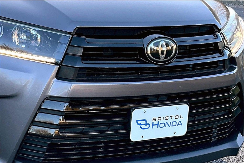 2019 Toyota Highlander SE