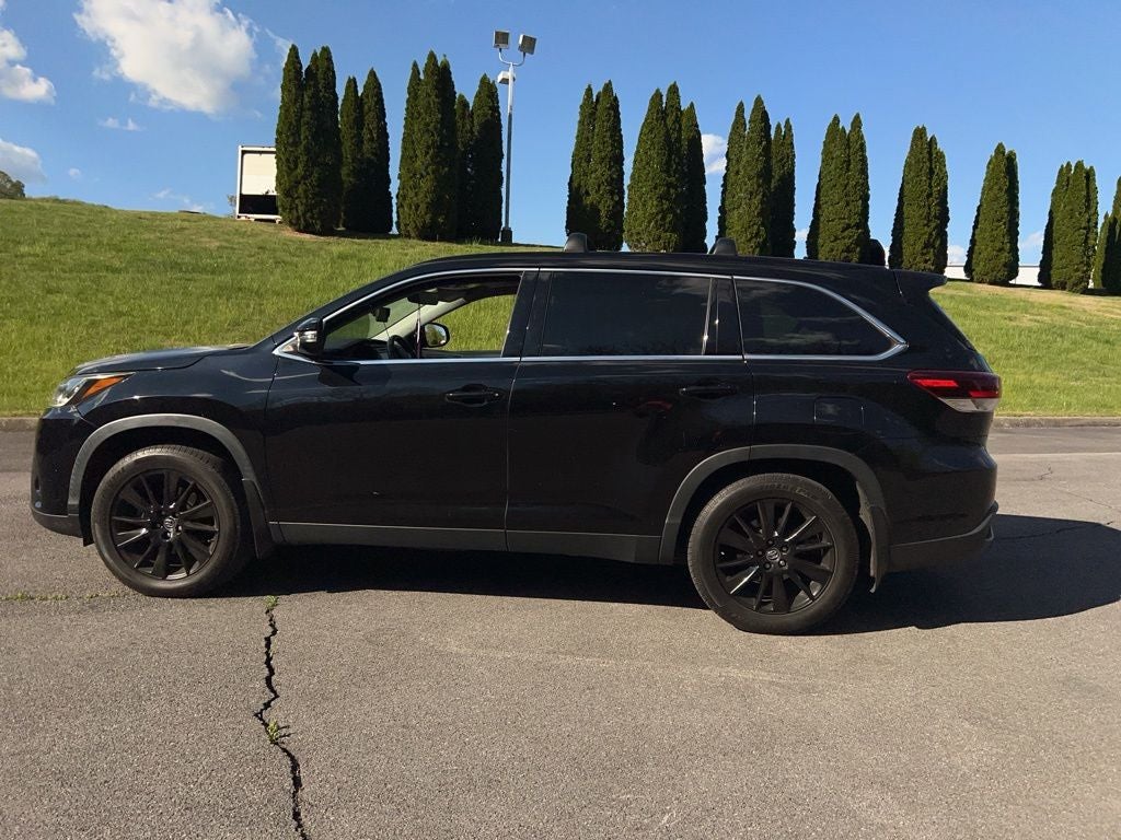 2019 Toyota Highlander SE
