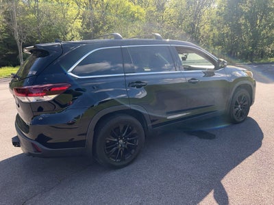 2019 Toyota Highlander SE