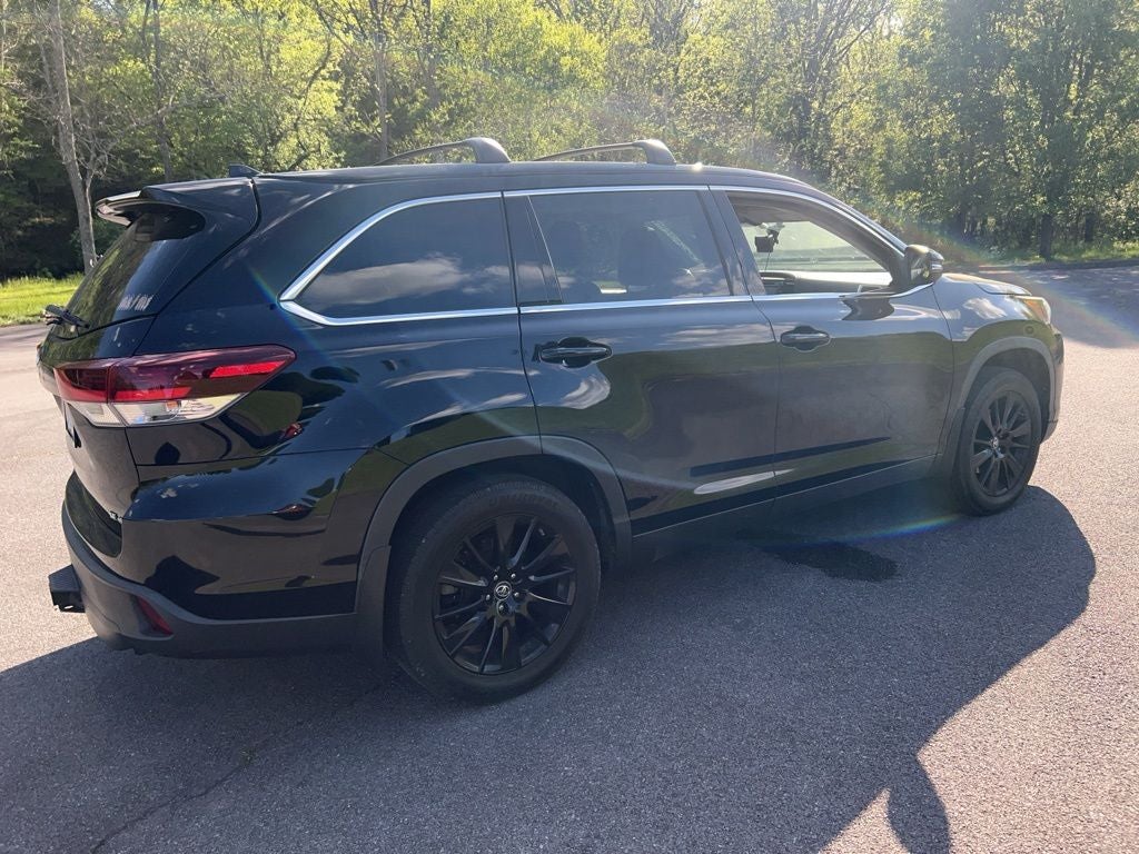 2019 Toyota Highlander SE
