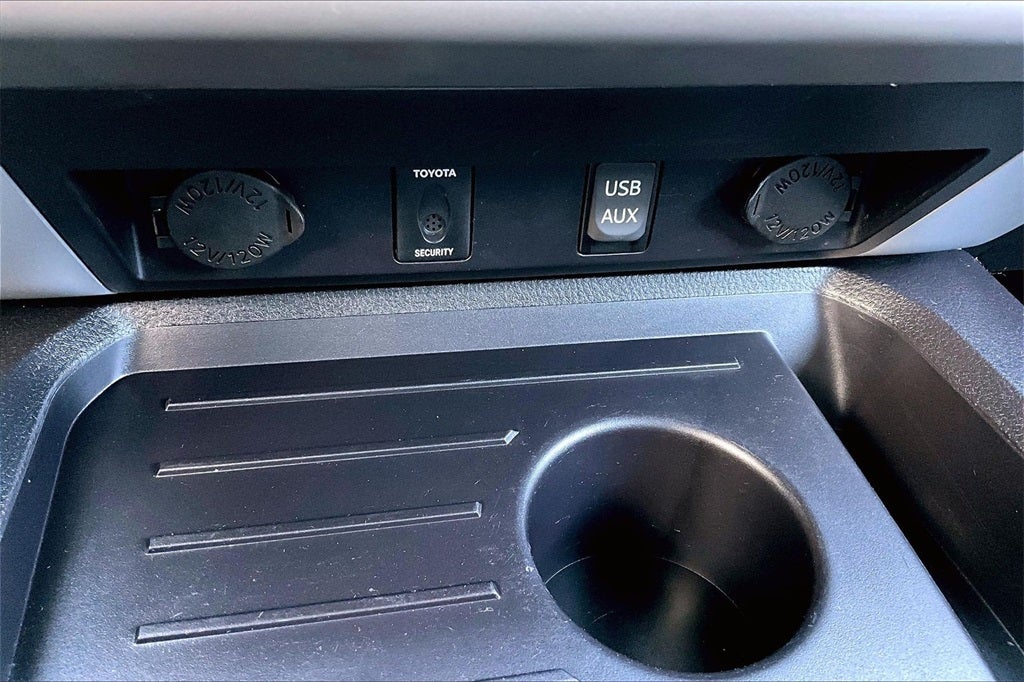 2016 Toyota Tundra Platinum 5.7L V8