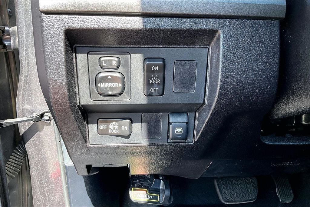 2015 Toyota Tundra SR5 CrewMax