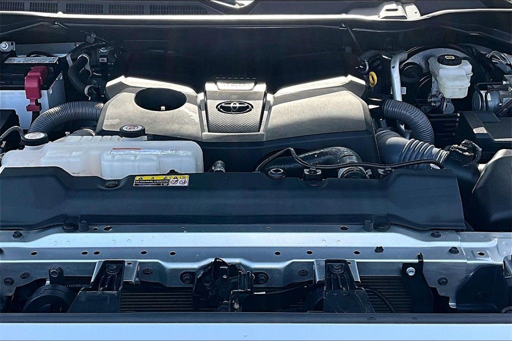 2022 Toyota Tundra SR5