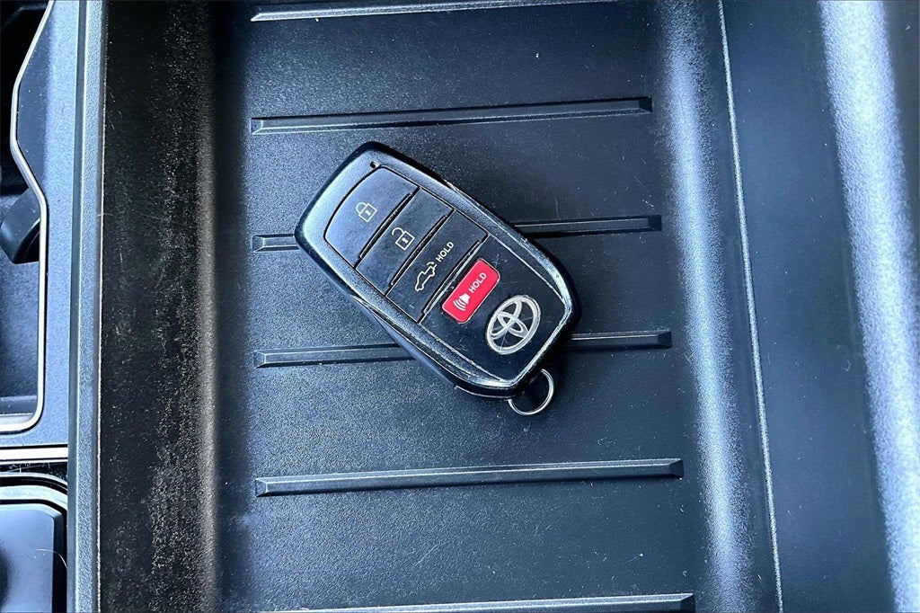 2022 Toyota Tundra SR5