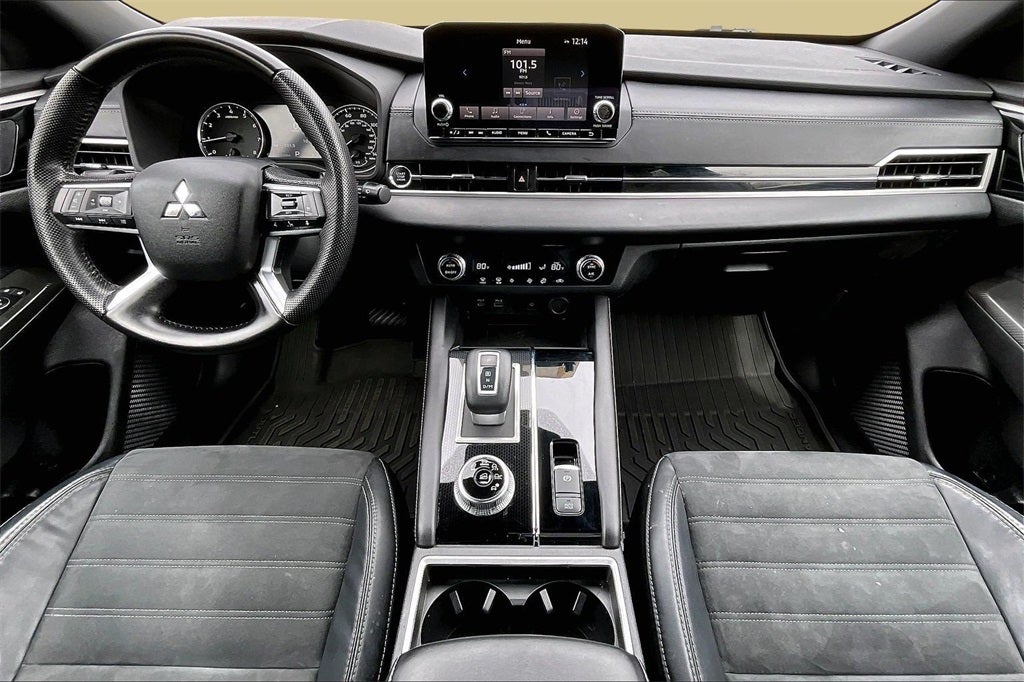 2022 Mitsubishi Outlander SE