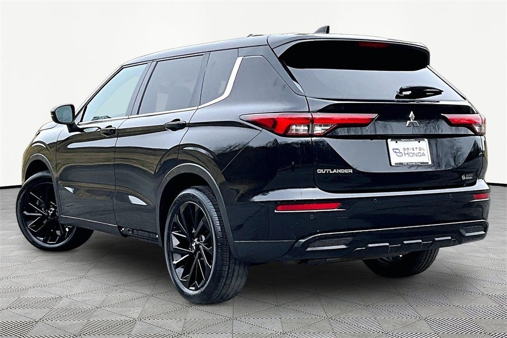 2022 Mitsubishi Outlander SE