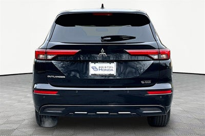 2022 Mitsubishi Outlander SE