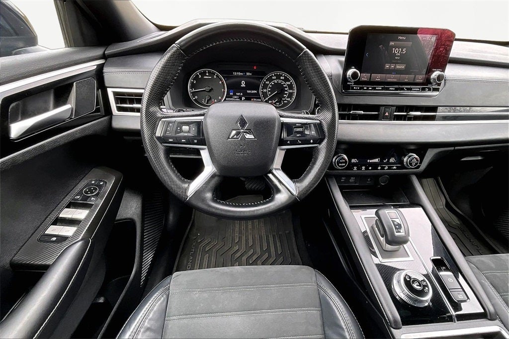 2022 Mitsubishi Outlander SE