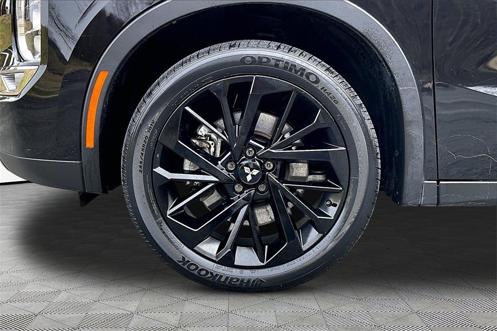 2022 Mitsubishi Outlander SE