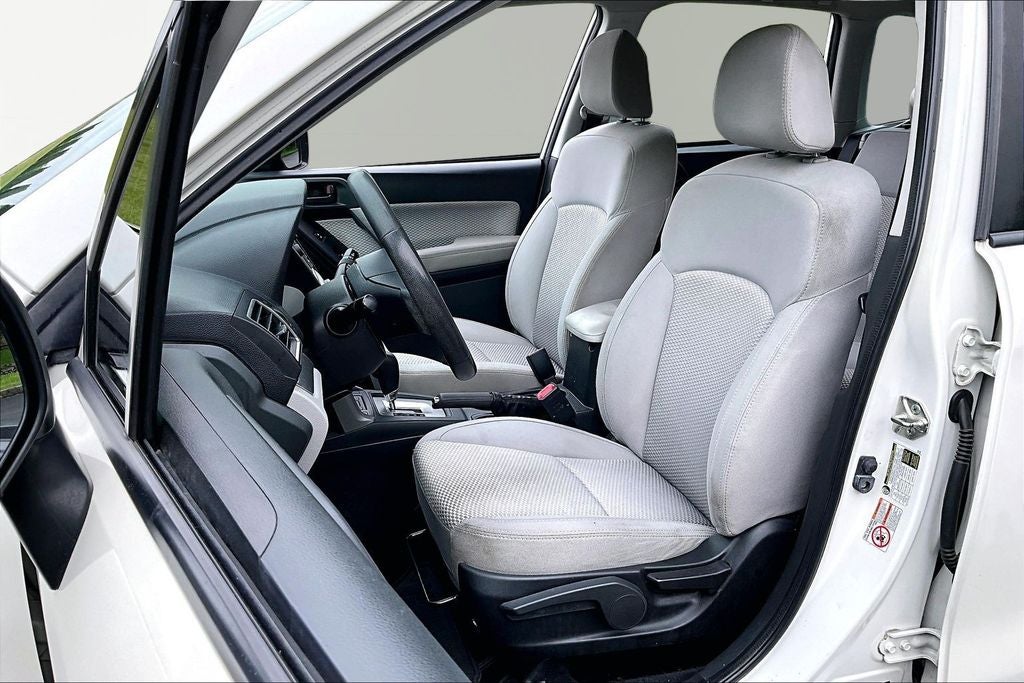 2017 Subaru Forester 2.5i