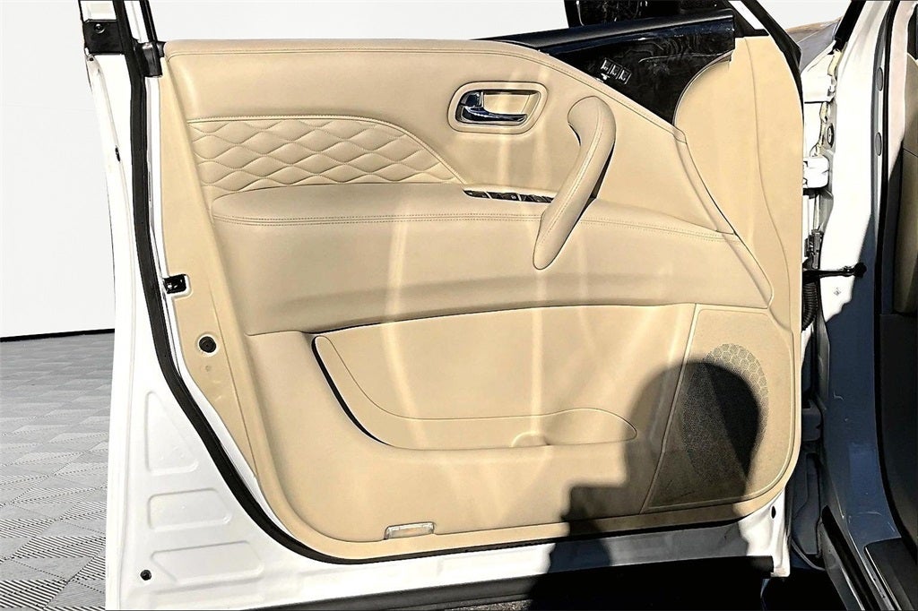 2019 INFINITI QX80 LUXE