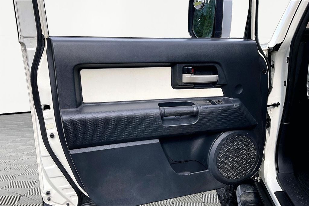 2013 Toyota FJ Cruiser Base