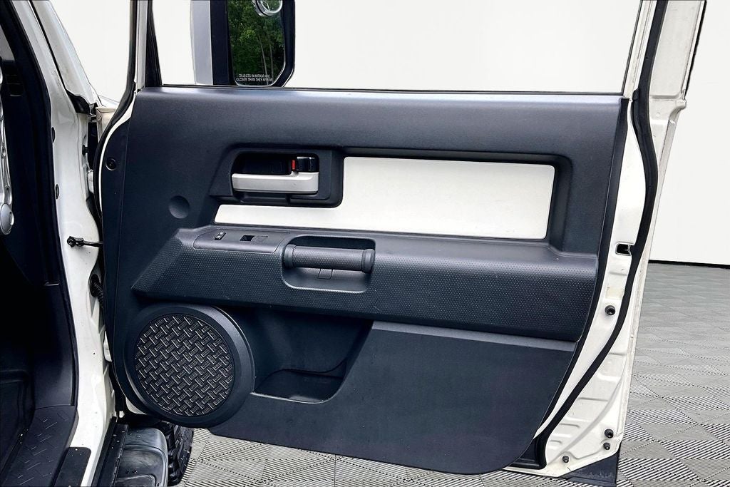 2013 Toyota FJ Cruiser Base
