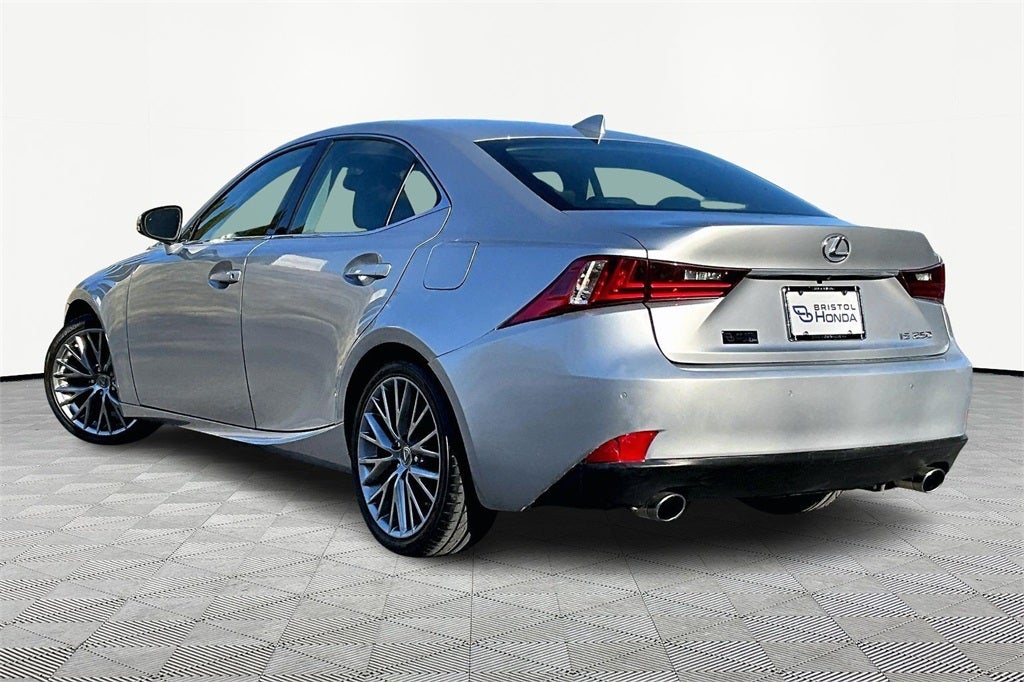 2014 Lexus IS - Image 2