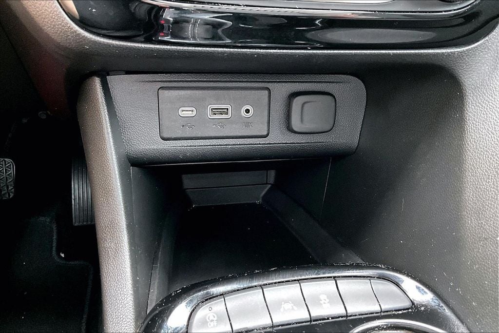 2022 Buick Encore GX Select