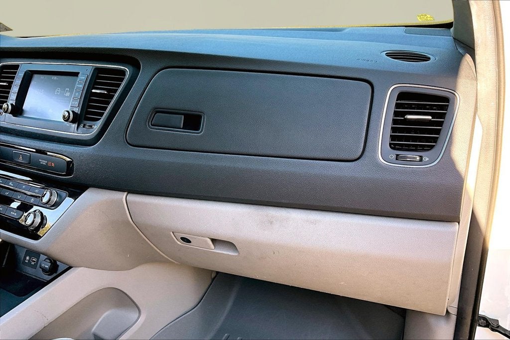 2020 Kia Sedona LX
