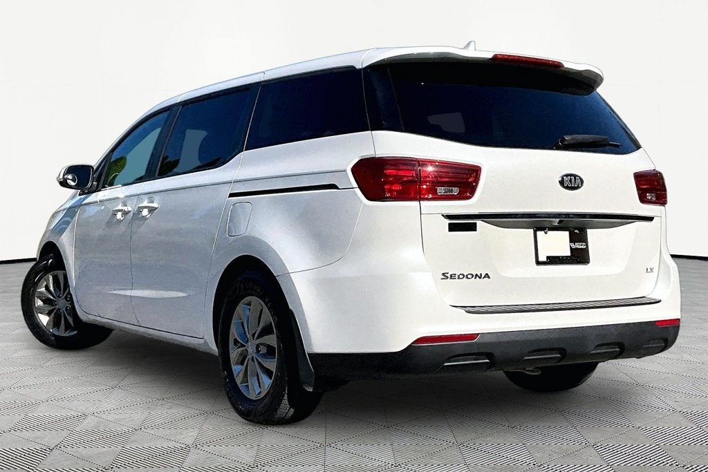 2020 Kia Sedona LX