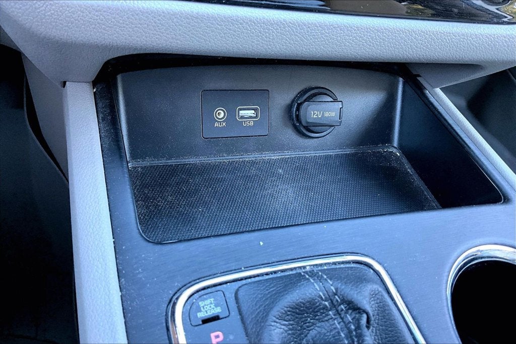 2020 Kia Sedona LX
