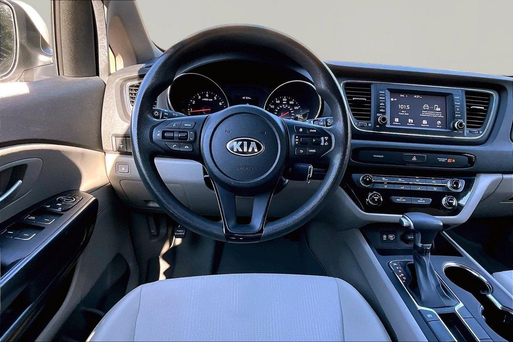 2020 Kia Sedona LX