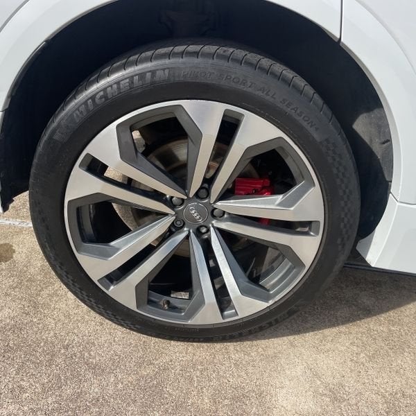 2019 Audi Q8 3.0T Premium Plus quattro