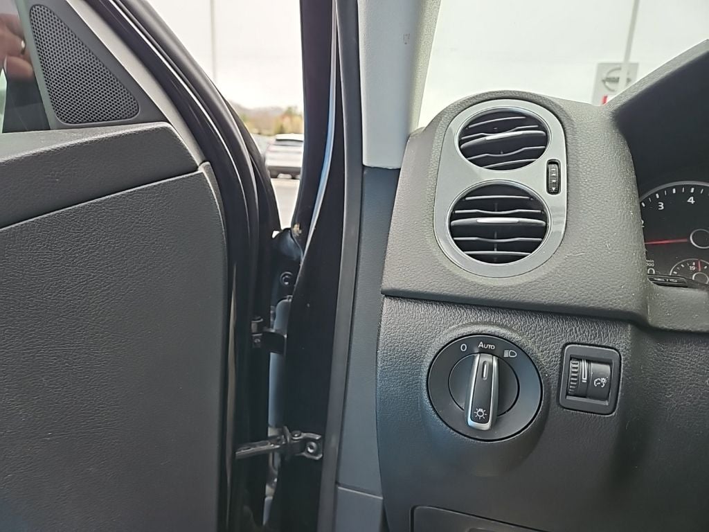 2016 Volkswagen Tiguan S 4Motion