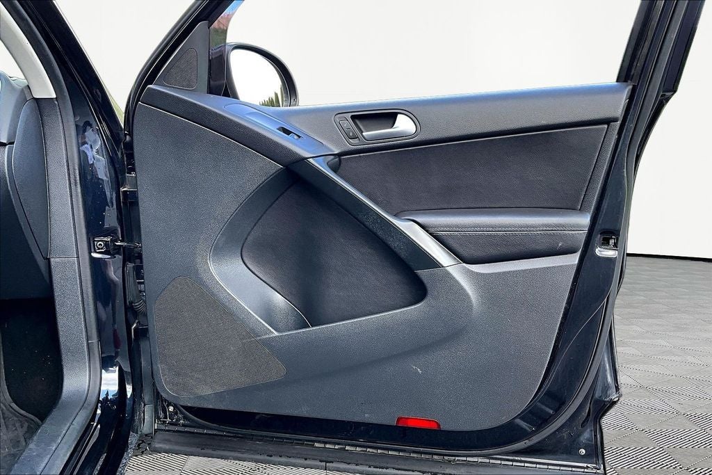 2016 Volkswagen Tiguan S 4Motion