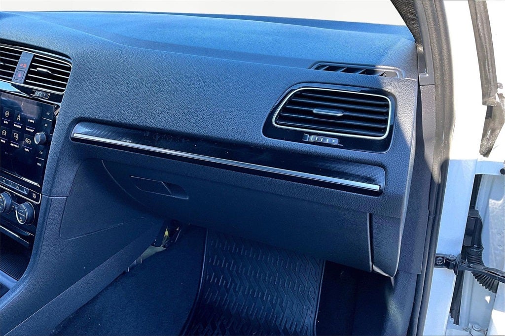 2019 Volkswagen Golf R DCC & Navigation 4Motion