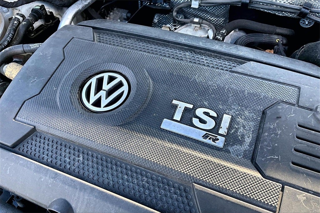 2019 Volkswagen Golf R DCC & Navigation 4Motion