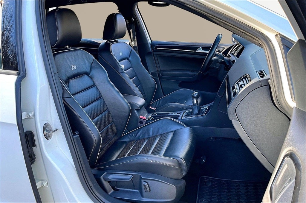 2019 Volkswagen Golf R DCC & Navigation 4Motion