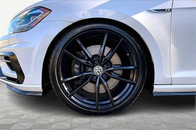 2019 Volkswagen Golf R DCC & Navigation 4Motion