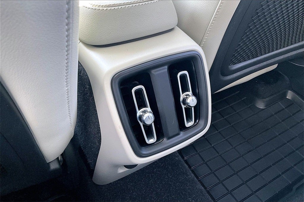 2020 Volvo XC40 T5 Inscription