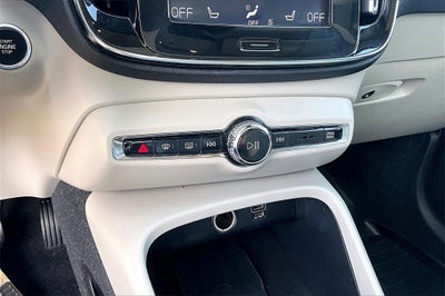 2020 Volvo XC40 T5 Inscription