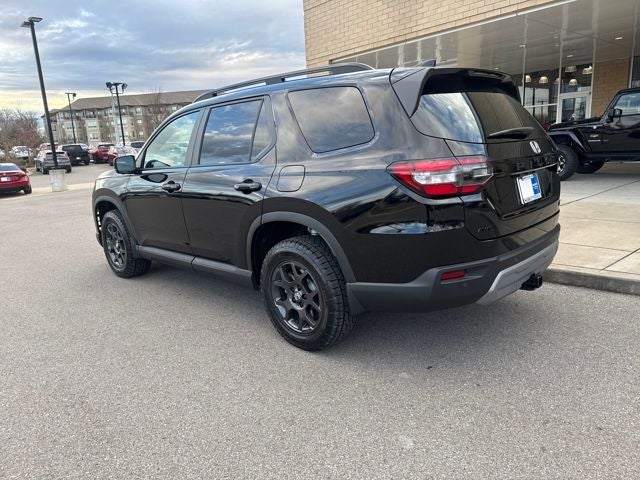 2025 Honda Pilot - Image 2